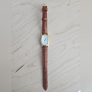 Vintage Seiko Noie Gold Watch 1f21 alternative to Cartier Bagnoire